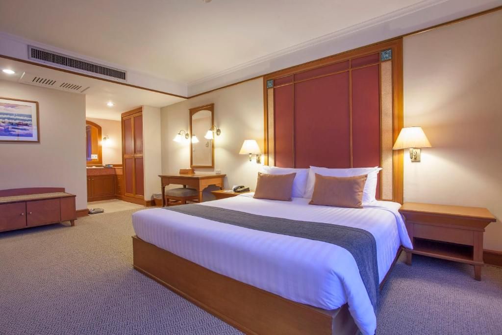 Cholchan Pattaya Beach Resort фото 92
