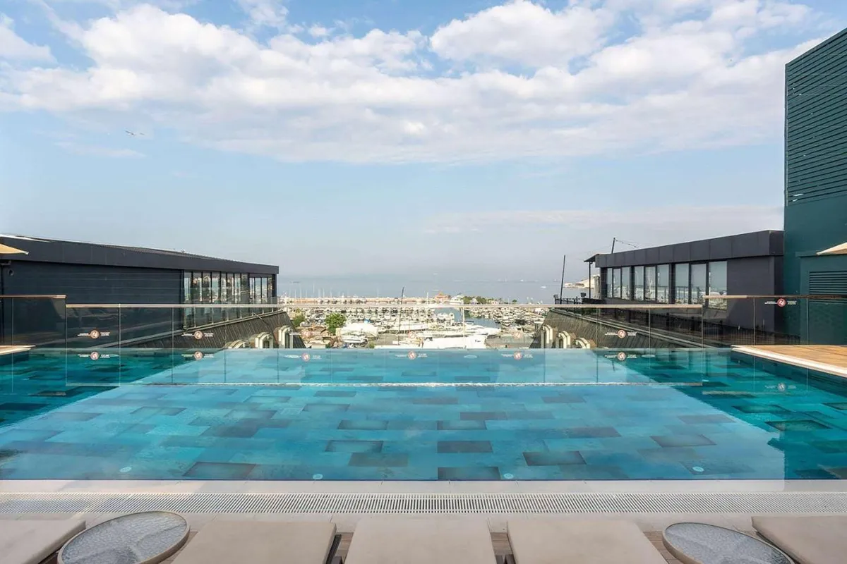 Wyndham Grand Istanbul Kalamis Marina Hotel фото 5