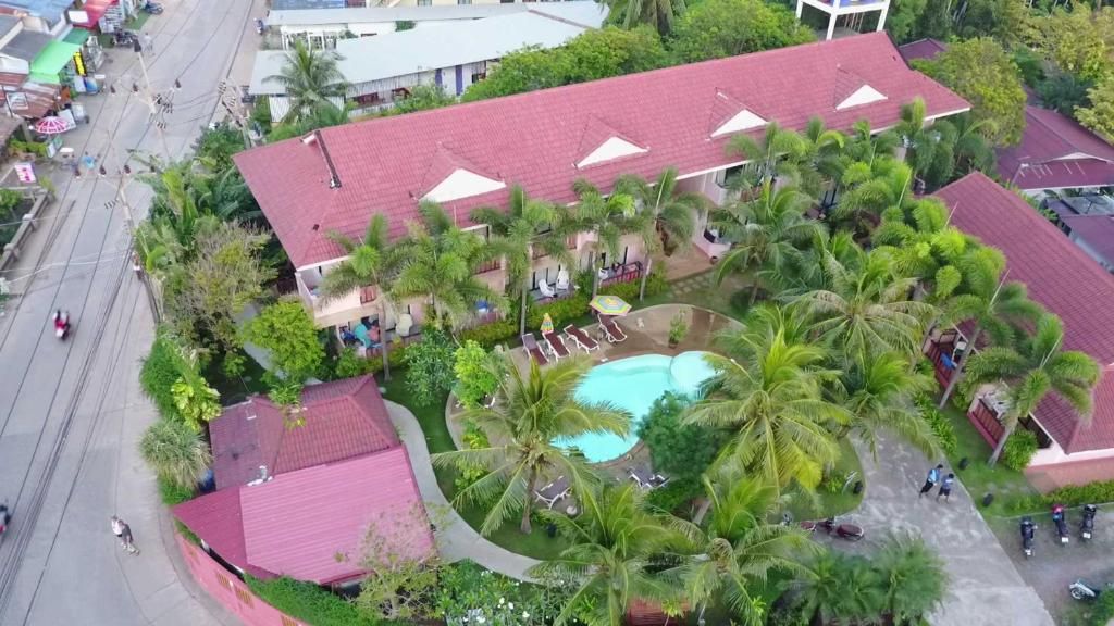 Lanta Seafront Resort фото 66
