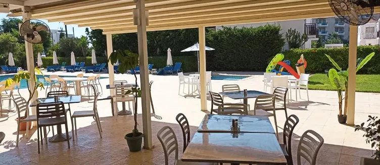 Фото отеля Mandalena Hotel Apartments