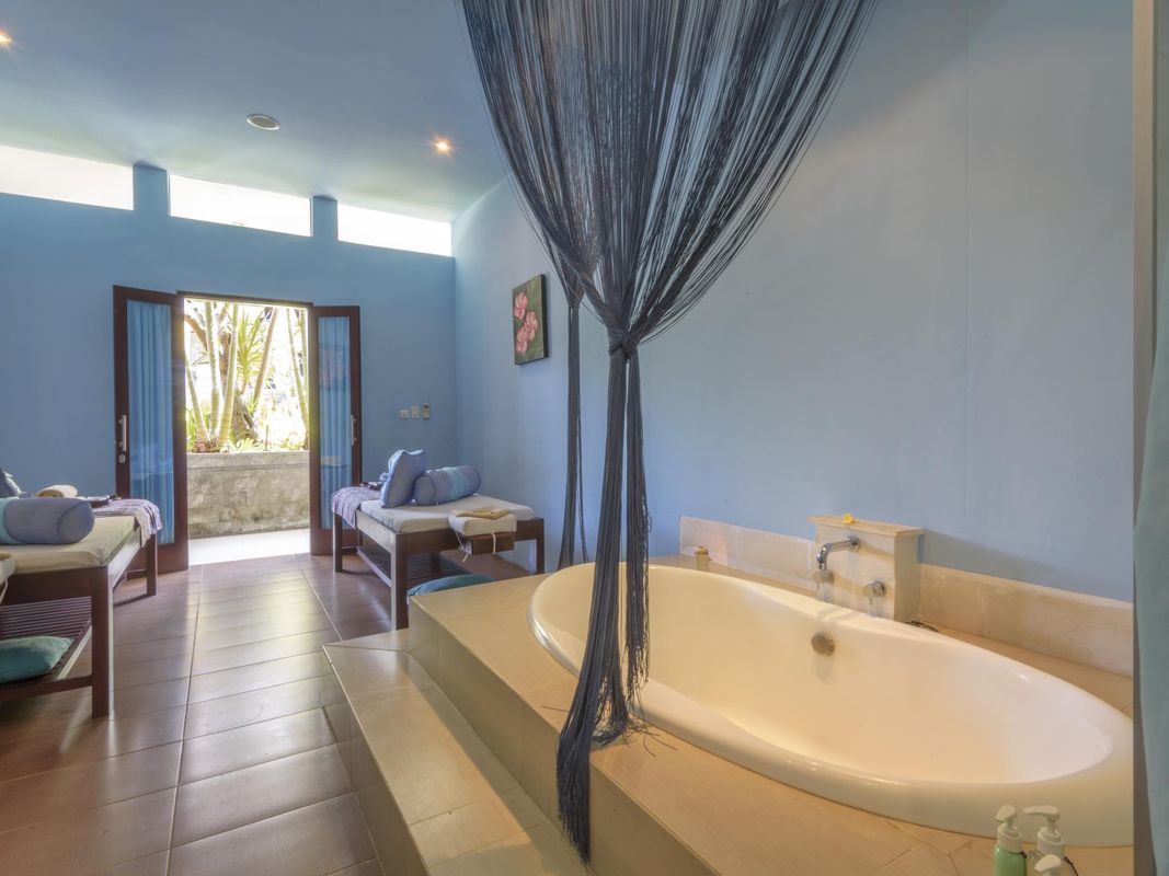 The Bidadari Villas and Spa Umalas фото 11