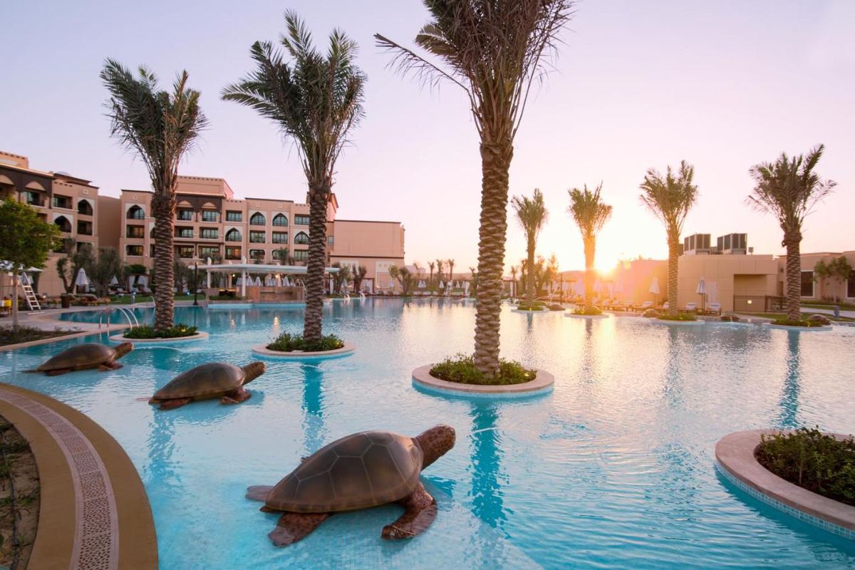 Saadiyat Rotana Resort and Villas фото 8