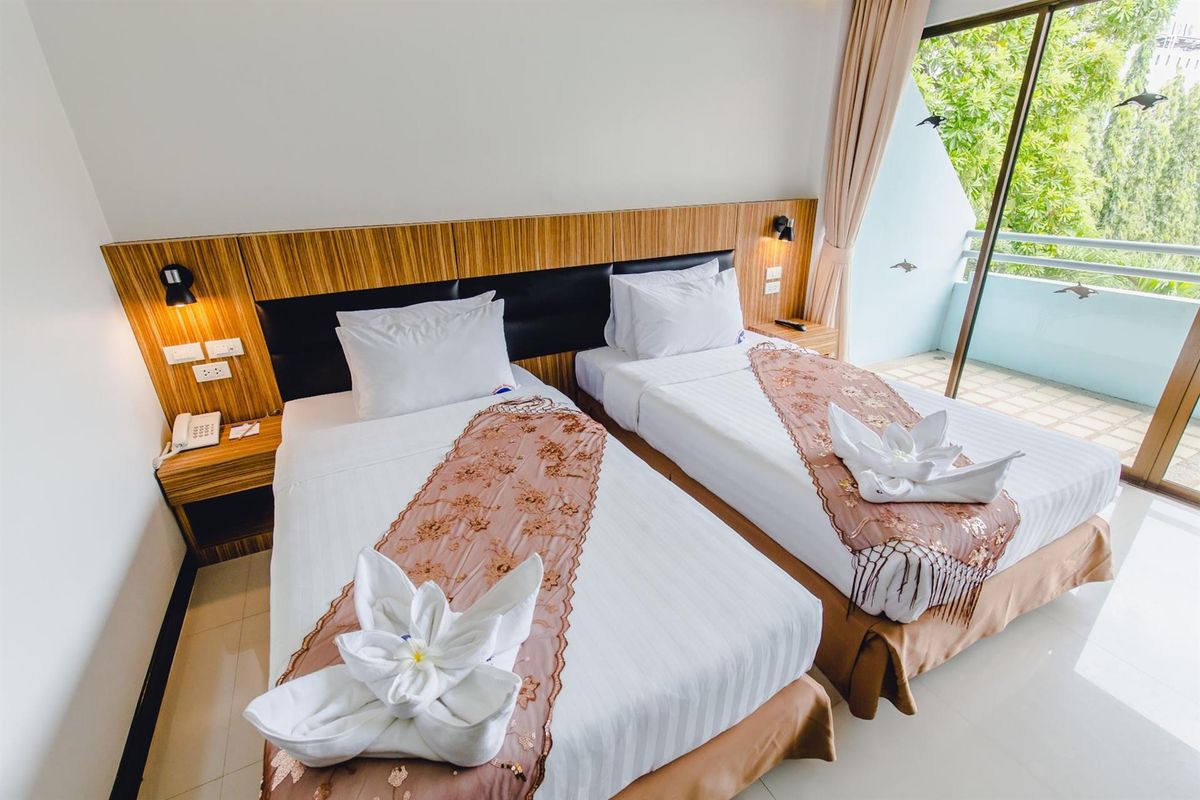 Karon Whale Resort фото 3