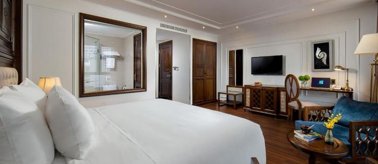 Фото отеля The Q Hotel