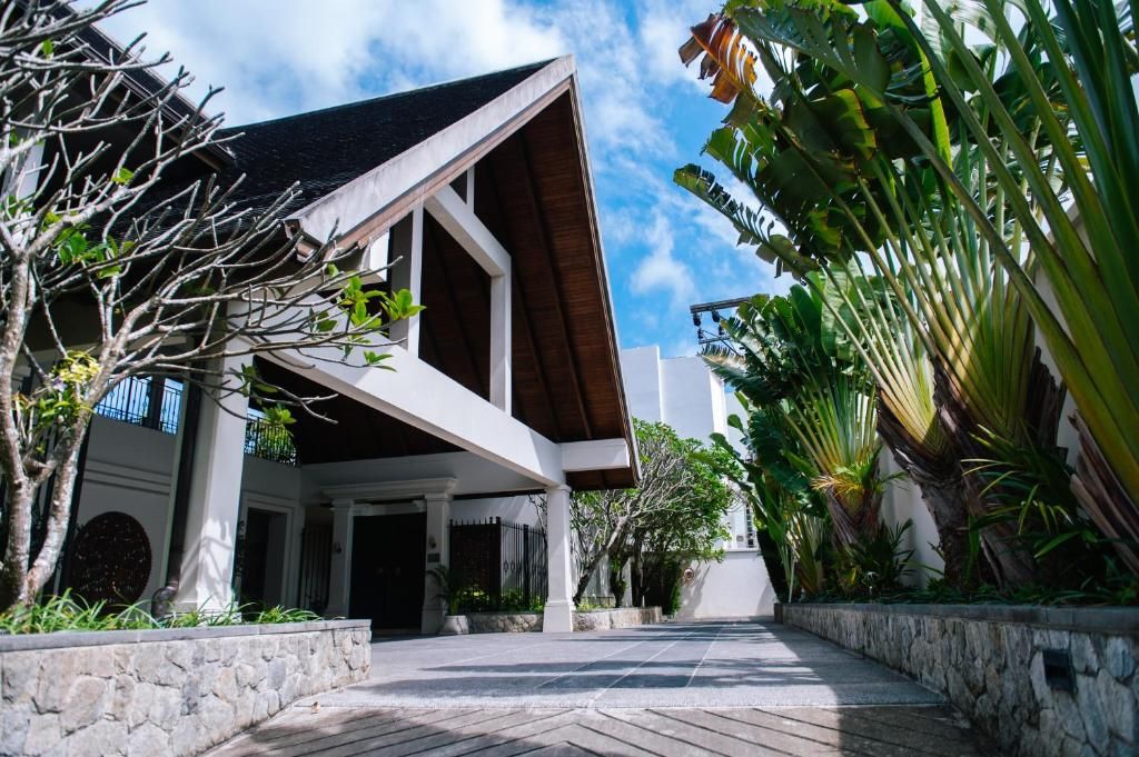 Miskawaan Beachfront Villas фото 23