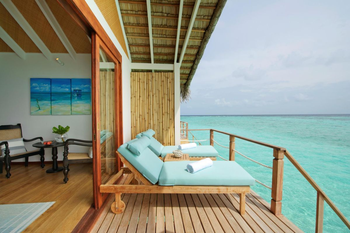 Loama Resort Maldives at Maamigili фото 5
