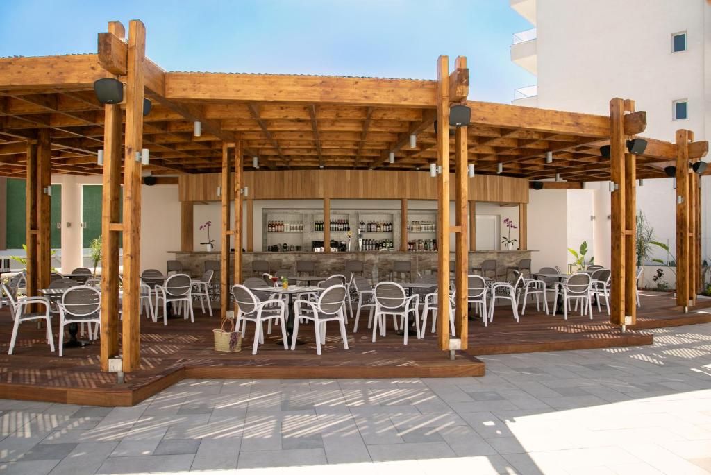 Vangelis Hotel & Suites фото 43