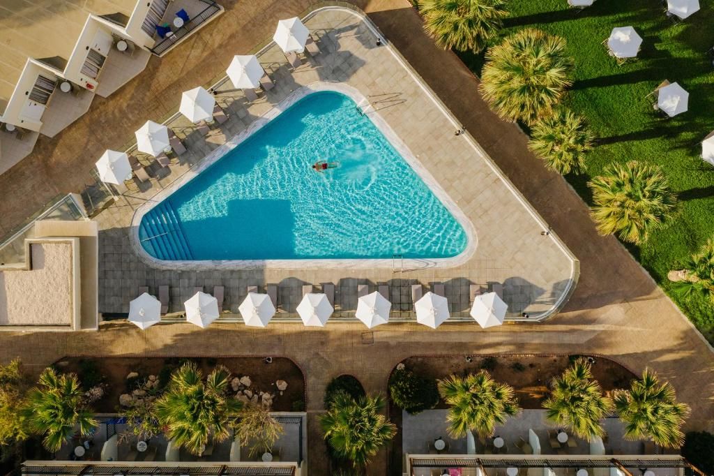 Louis Paphos Breeze фото 30