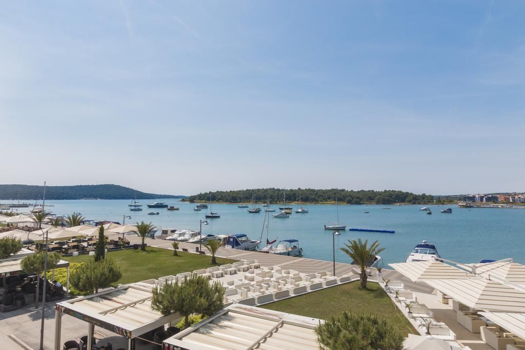 Апарт-отель «Apartments Riva» фото 0