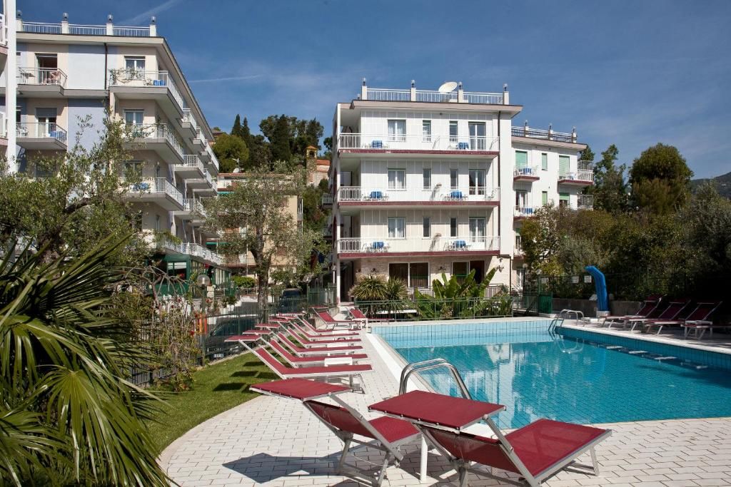 Garden Hotel Alassio фото 11