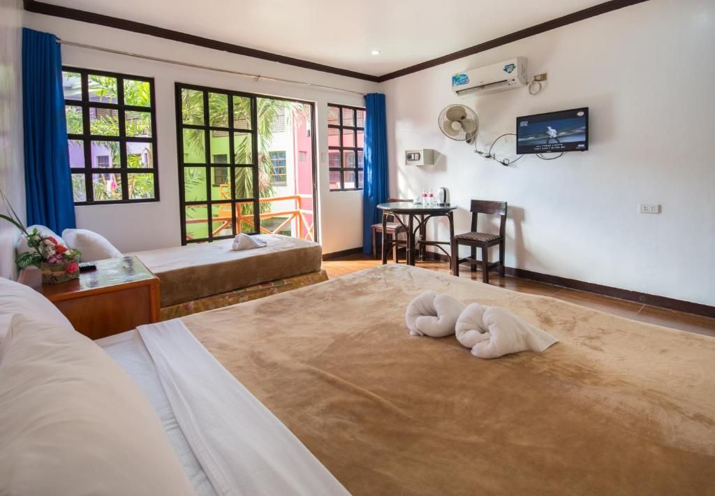 Club Ten Beach Resort фото 40