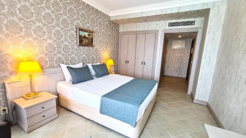 X Life Hotel Sarigerme (Adults Only) фото 35
