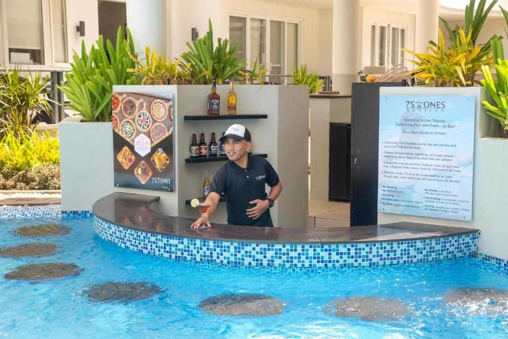 7 Stones Boracay Suites фото 67