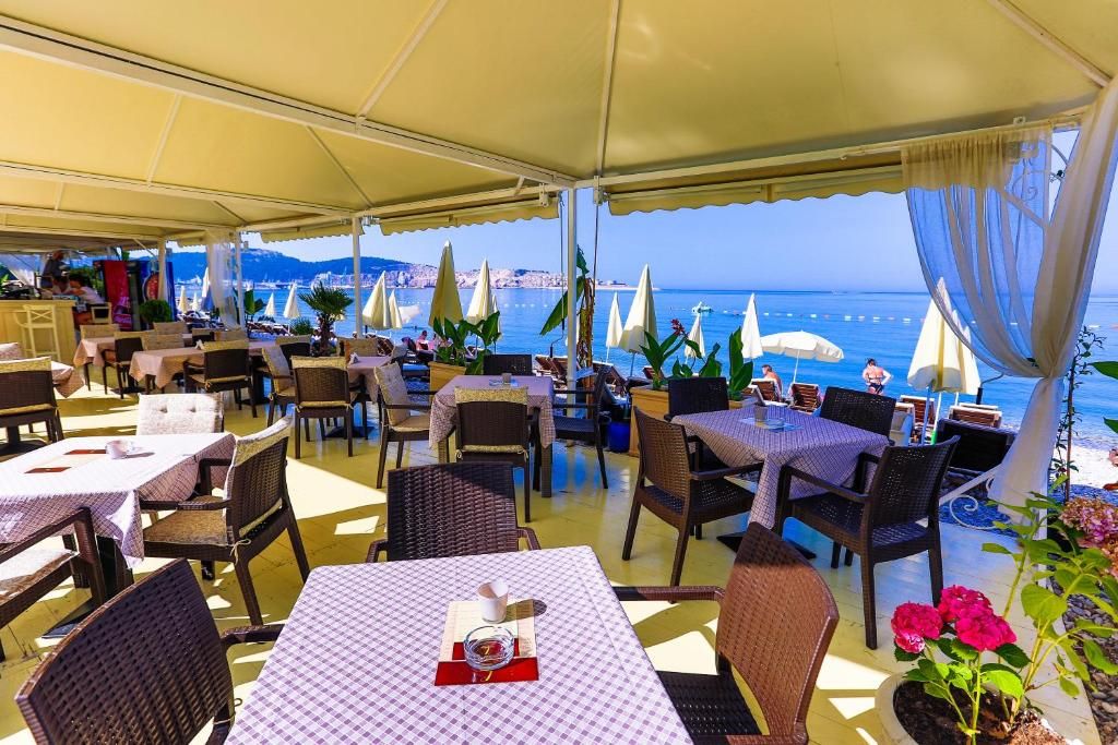 Апарт-отель «Apartments Kuce Lekovica Beach & Restaurant» фото 4