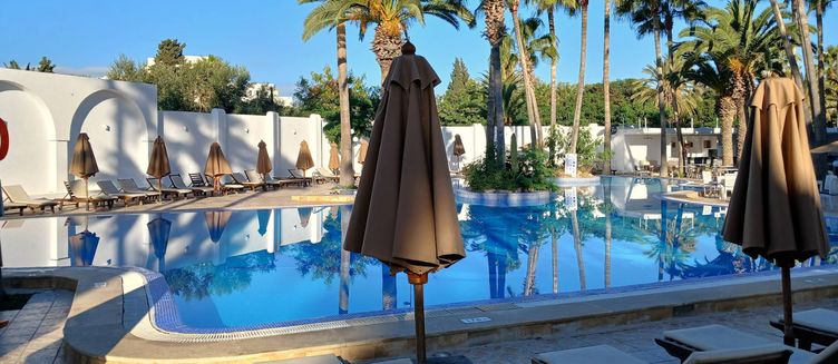Фото отеля Hotel Nesrine