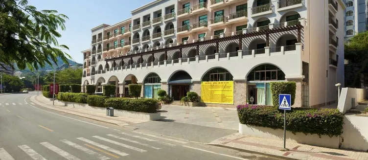 Фото отеля Baohong Hotel Sanya (Annex Building)