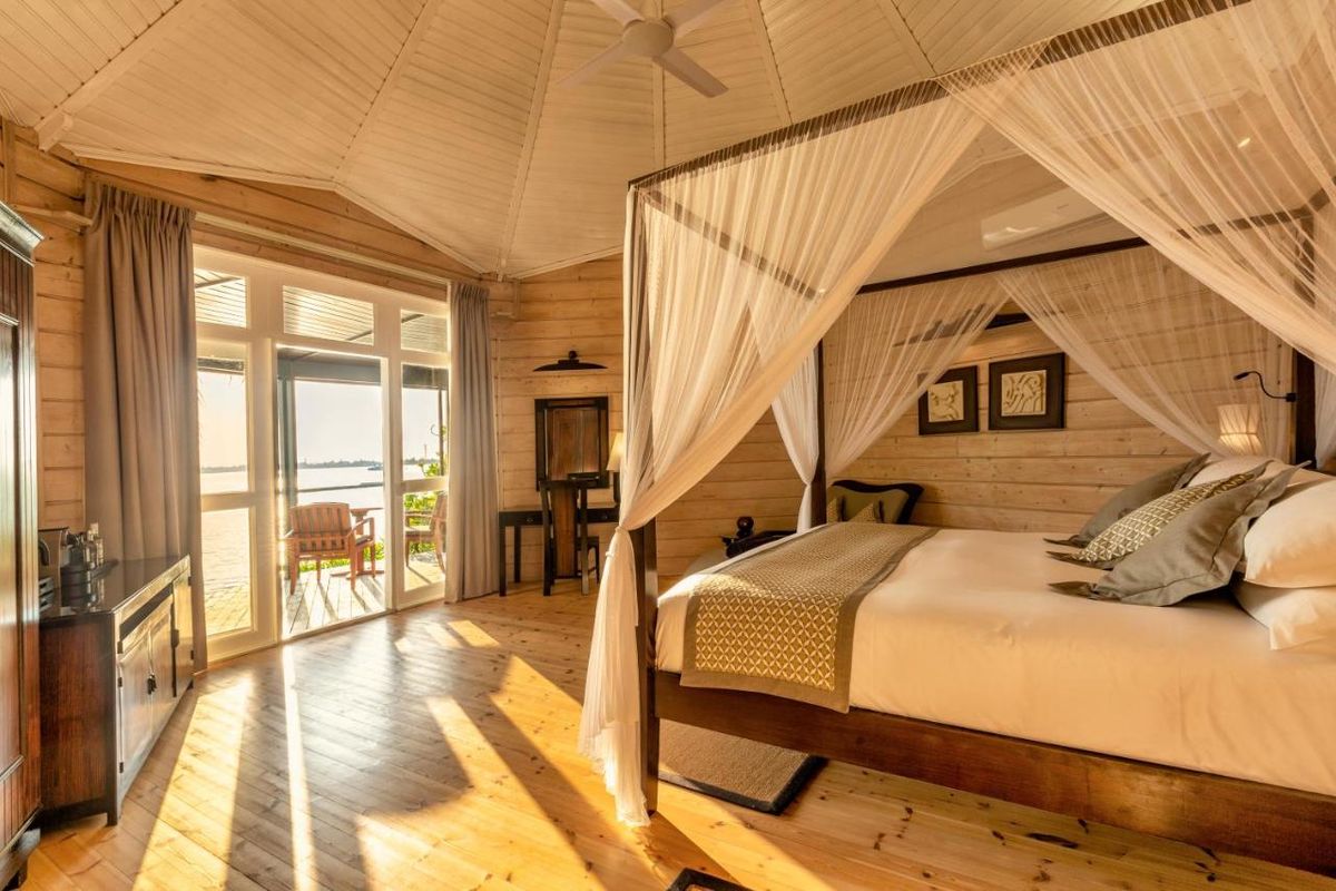 Komandoo Island Resort (Adults Only) фото 4
