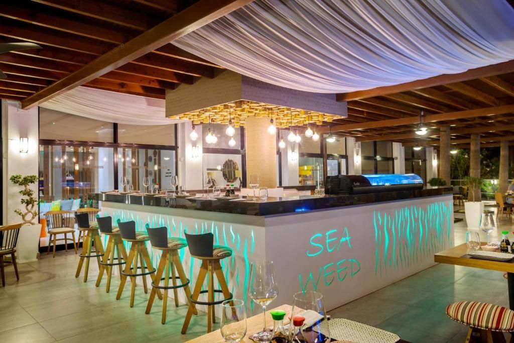 Cavo Maris Beach Hotel фото 41