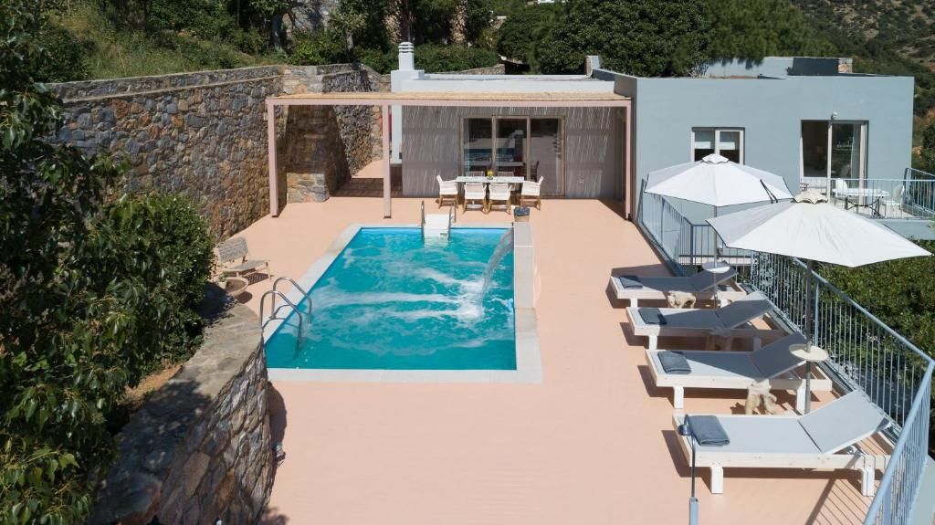 Pleiades Luxurious Villas фото 17