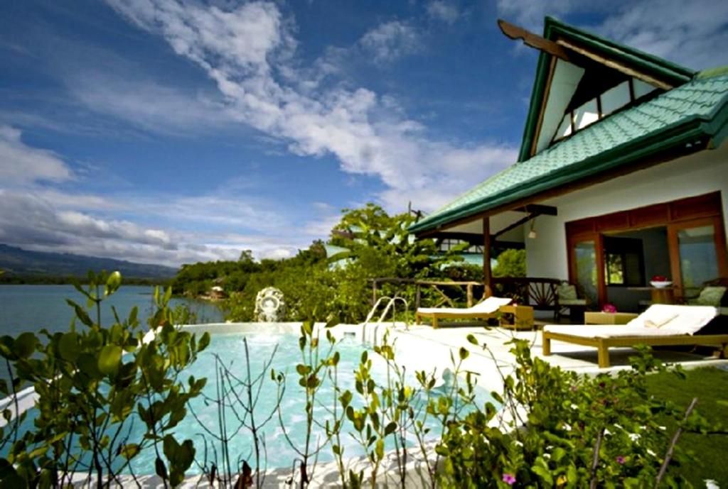 Badian Island Wellness Resort фото 79