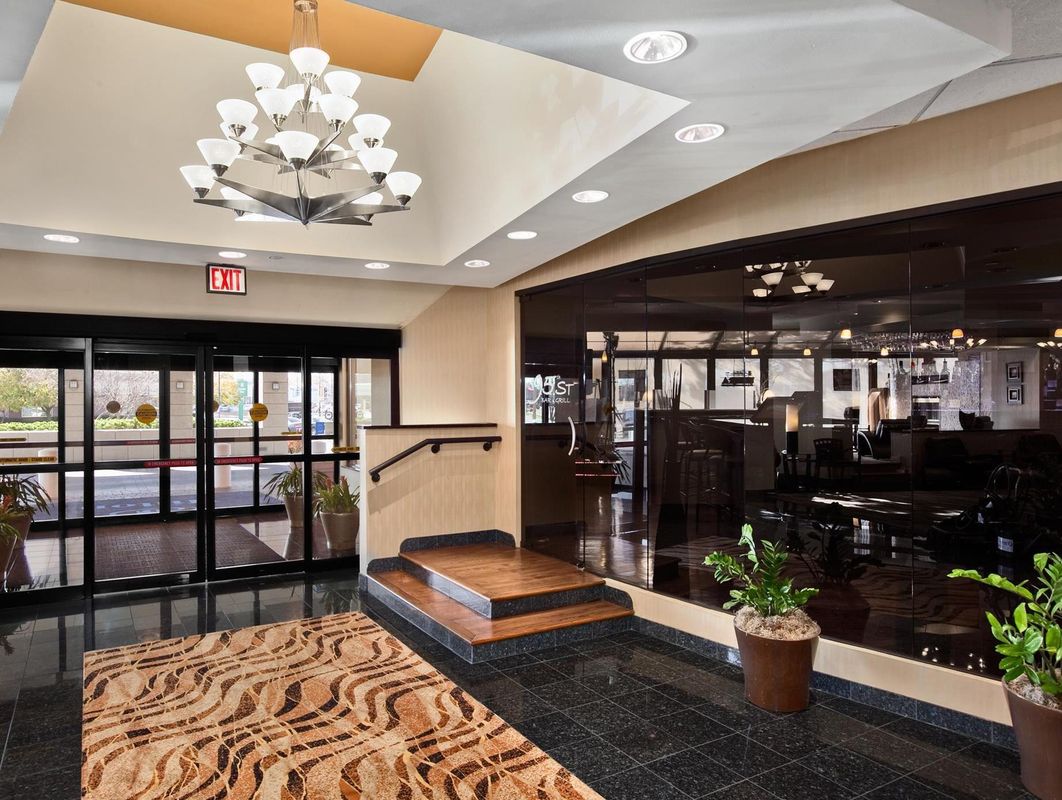 Hilton Chicago/Oak Lawn фото 42
