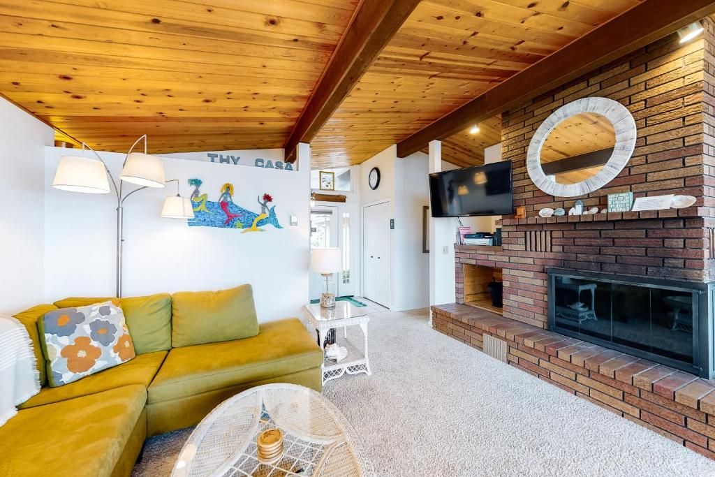 Patty s Sea Perch Oceanfront фото 10