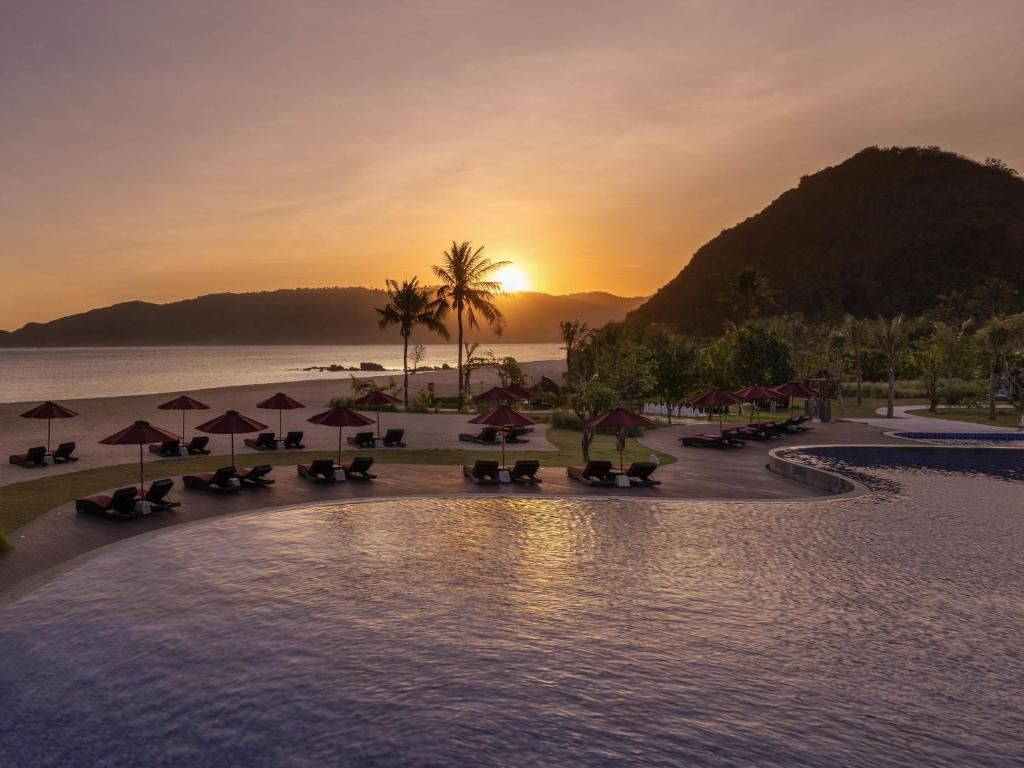 Pullman Lombok Merujani Mandalika Beach Resort фото 41