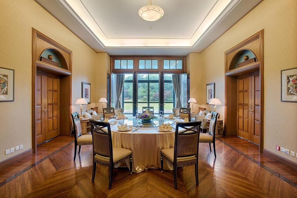 Hong Qiao State Guest фото 77
