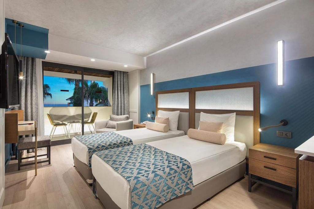 Trendy Side Beach Hotel фото 4