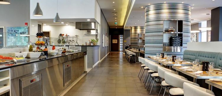 Фото отеля Premier Inn Dubai Ibn Battuta Mall