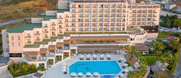 Фото отеля Design Plus Seya Beach Hotel