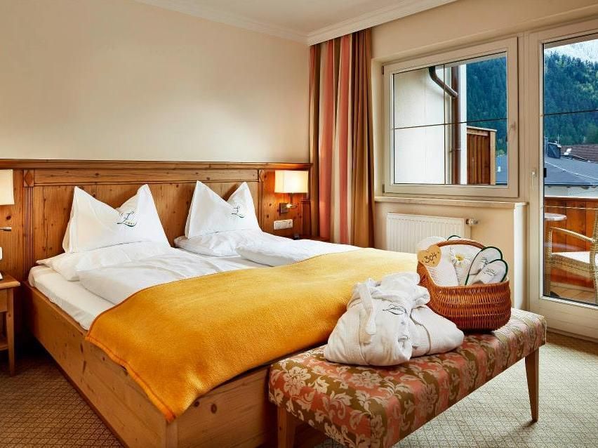 ZILLERTALERHOF Alpine Hideaway - 4 Sterne Superior фото 1