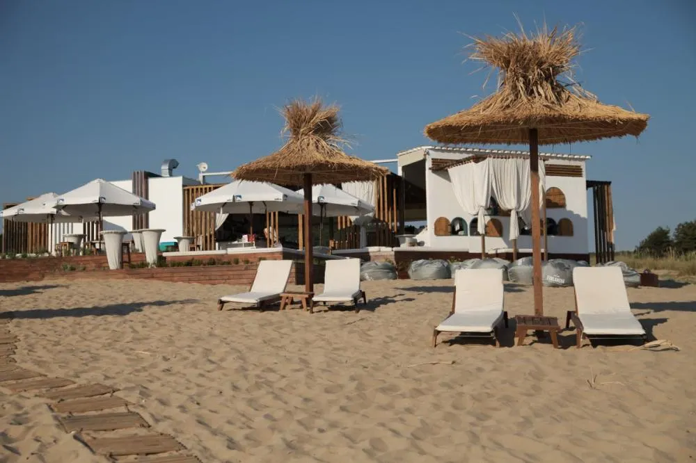 Green Life Beach Resort фото 3