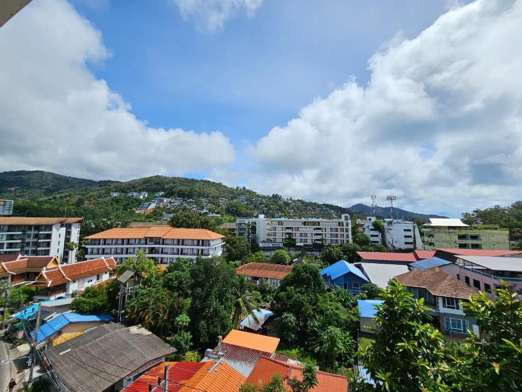 AM Surin Place фото 42