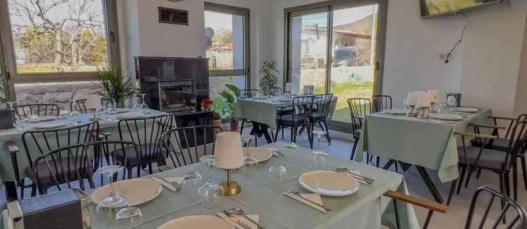 Фото отеля Emel Hanim Konaklama Restourant Urla