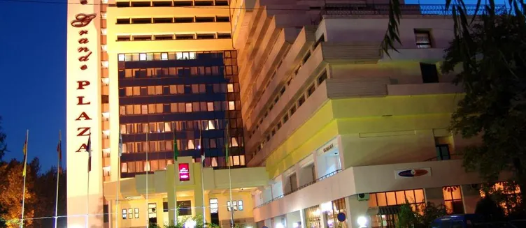 Фото отеля Le Grande Plaza Hotel