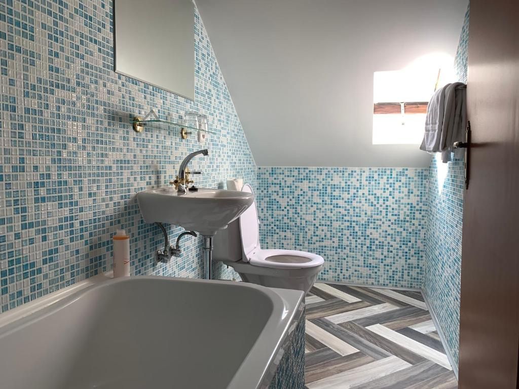 King Charles Boutique Residence фото 16