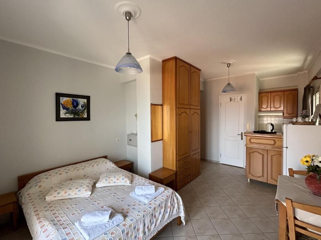 Brati II Beach Hotel фото 15