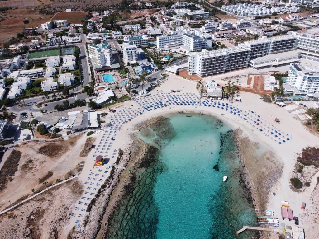 Anonymous Beach Hotel фото 31
