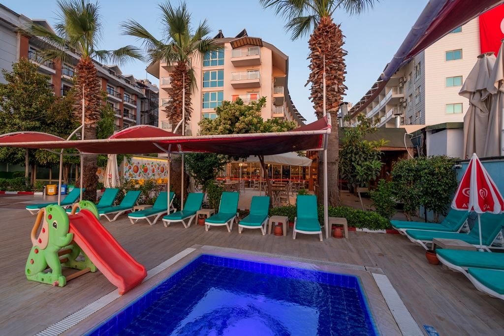 Lims Bona Dea Beach Hotel фото 18