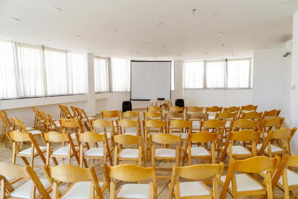 Ramon Suites Hotel фото 34