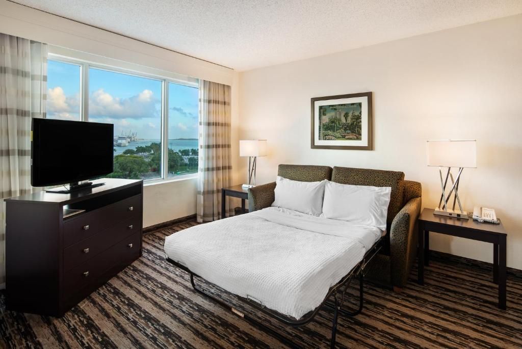 Holiday Inn Port of Miami Downtown фото 25