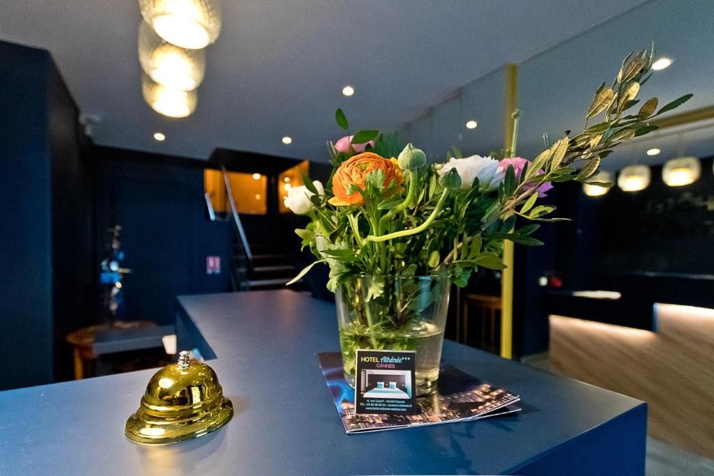 Athenee фото 14