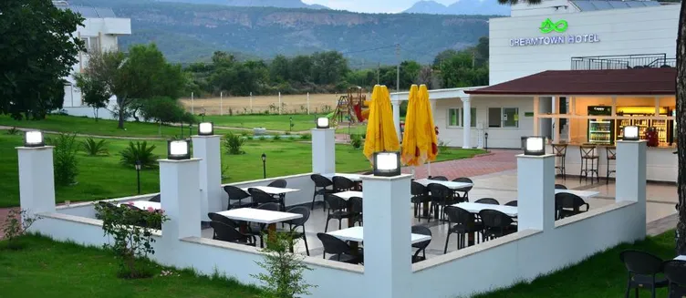 Фото отеля Dream Town