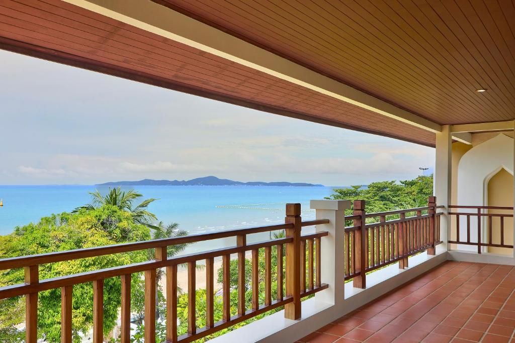 The Heritage Pattaya Beach Resort фото 37