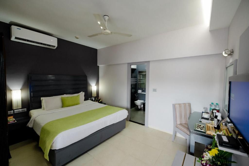Regenta Baywatch Resort фото 3