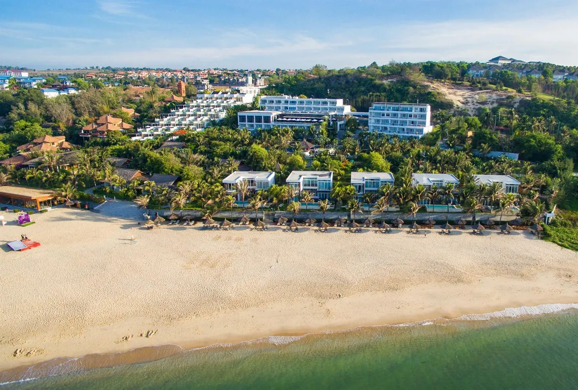 The Cliff Resort and Residence фото 6