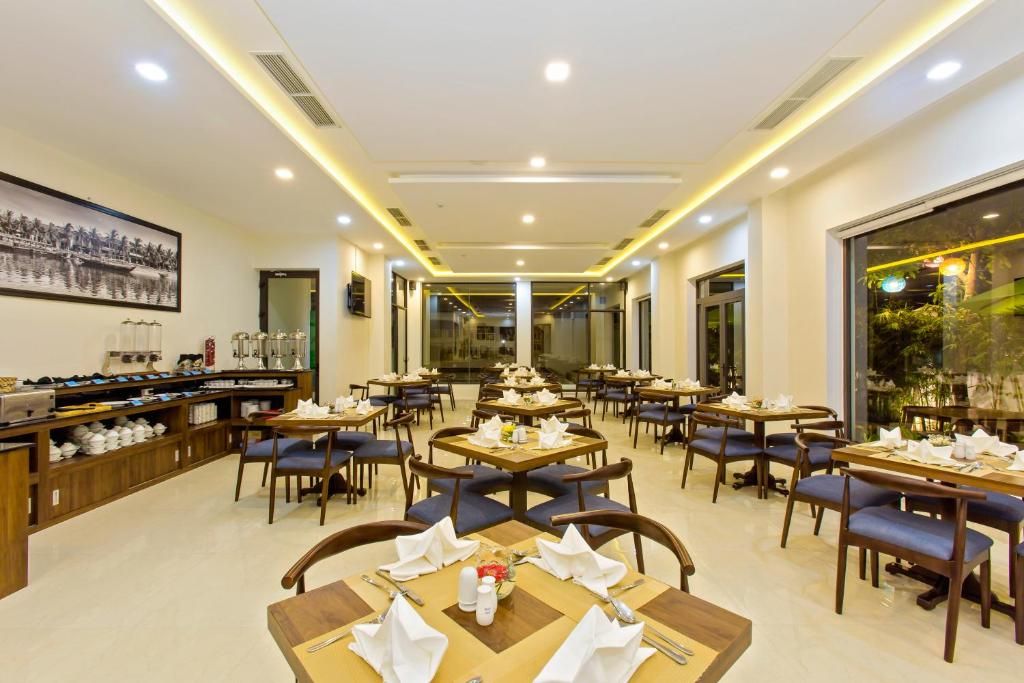 Ally Beach Boutique Hotel Hoian фото 13