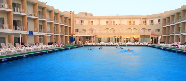 Фото отеля Beach Hotel Sharjah