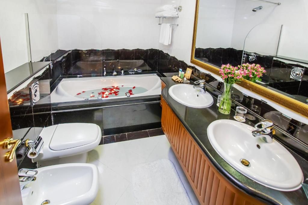 Grand Excelsior Hotel Bur Dubai фото 75